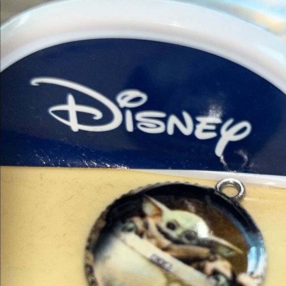 Disney Action Figures Minis with Disney Shelf 2! favorite ❤️ characters Playset - Picture 3 of 17